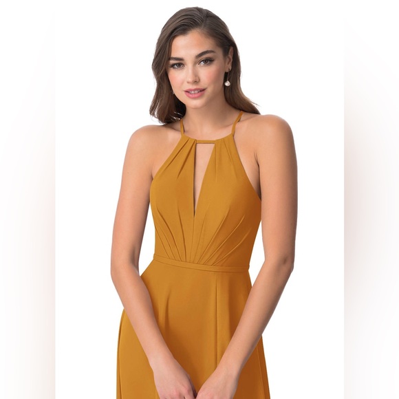 Bridesmaid beautiful buttercream dress - Picture 3 of 8